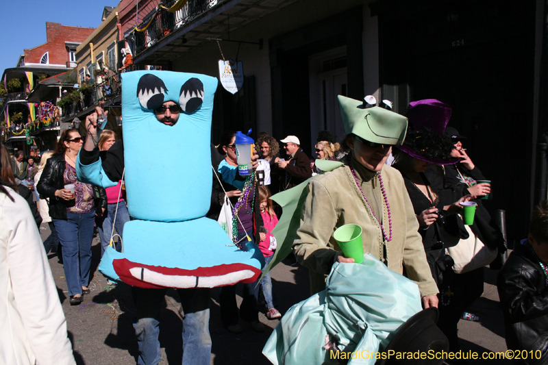 Mardi-Gras-Day-French-Quarter-New-Orleans-2010-1570