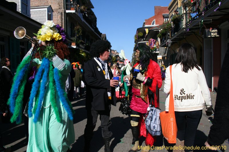 Mardi-Gras-Day-French-Quarter-New-Orleans-2010-1571