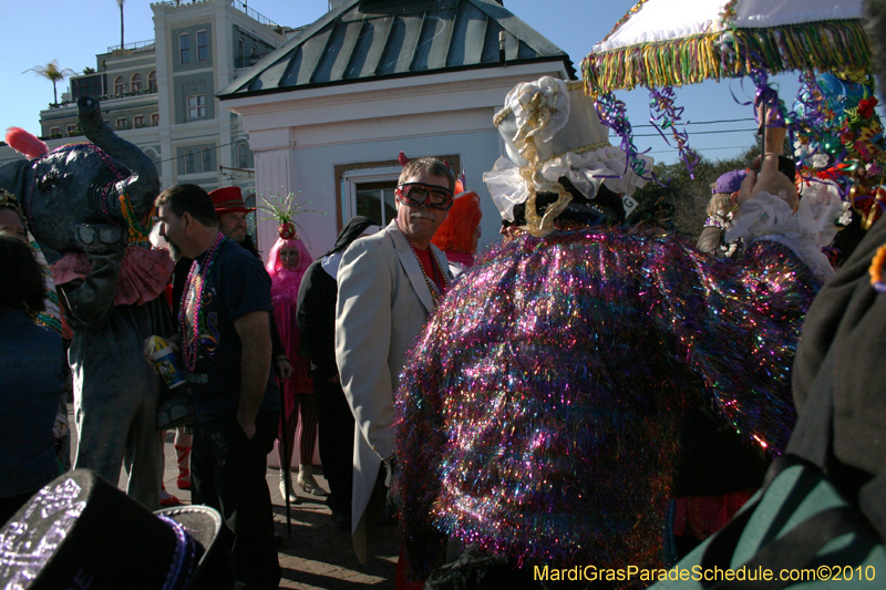 Mardi-Gras-Day-French-Quarter-New-Orleans-2010-1656