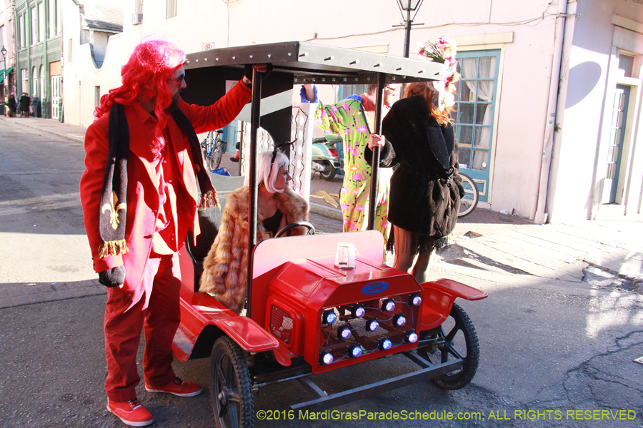 2016-Mardi-Gras-Day-walk015360