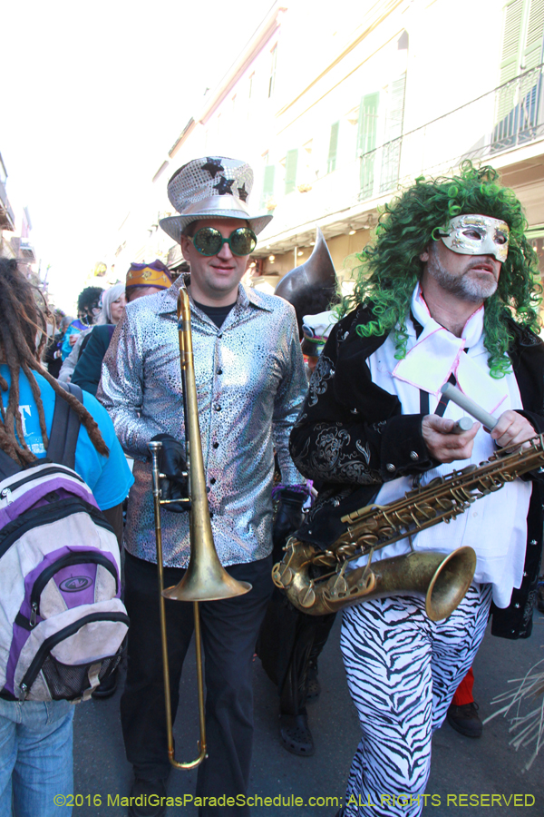 2016-Mardi-Gras-Day-walk015381