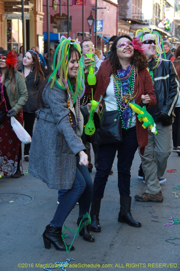 2016-Mardi-Gras-Day-walk015412