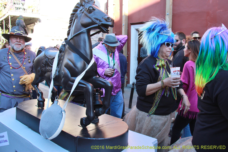 2016-Mardi-Gras-Day-walk015419