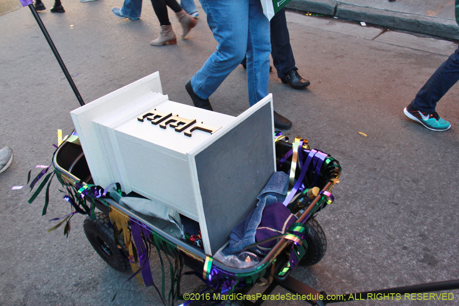 2016-Mardi-Gras-Day-walk015421