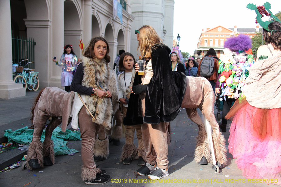 Mardi-Gras-Day-Stroll-2019-011702