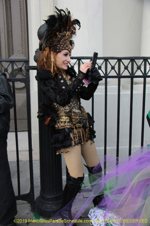 Mardi-Gras-Day-Stroll-2019-011707