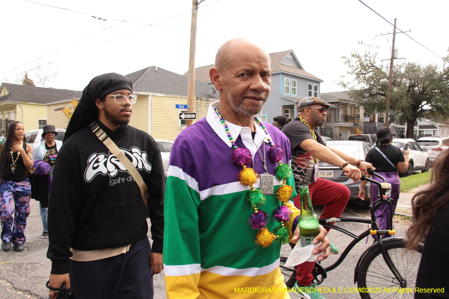 Mardi-Gras-Day-Strolling-2025-3274