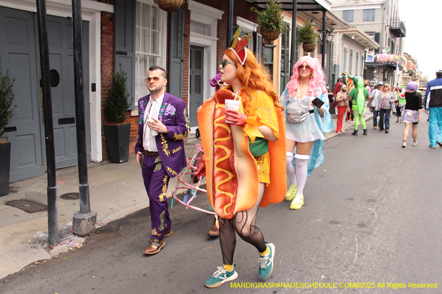 Mardi-Gras-Day-Strolling-2025-3436