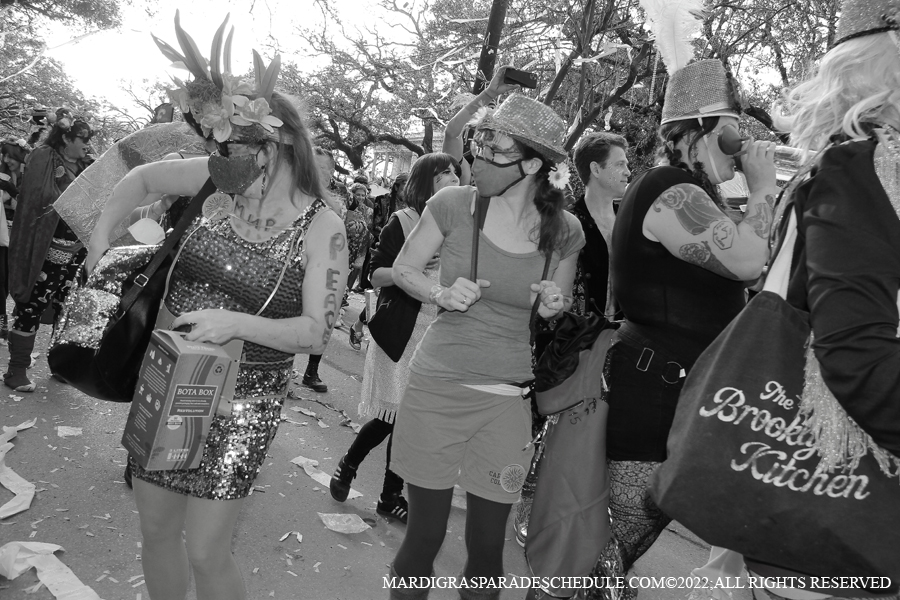 Box-of-Wine-00044-2022