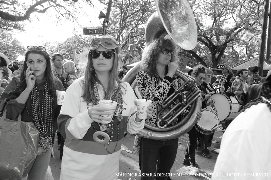 Box-of-Wine-00096-2022