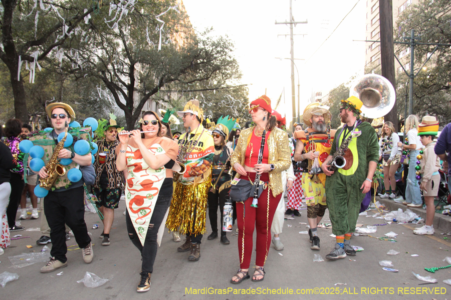 Box-of-Wine-2025-2086