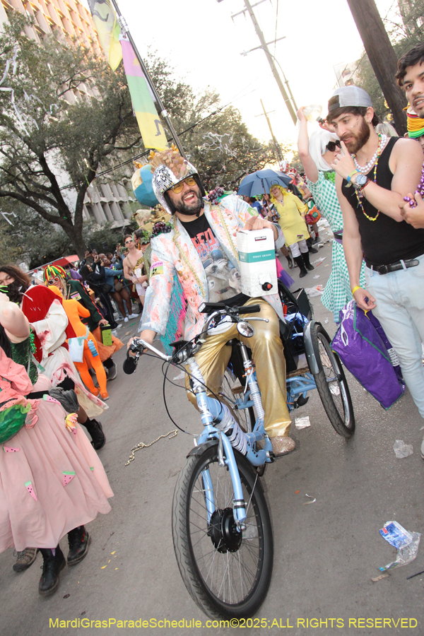 Box-of-Wine-2025-2090