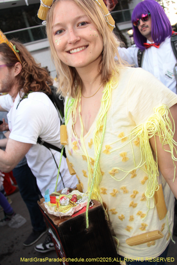 Box-of-Wine-2025-2110