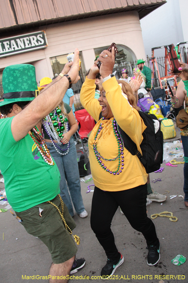 Box-of-Wine-2025-2145