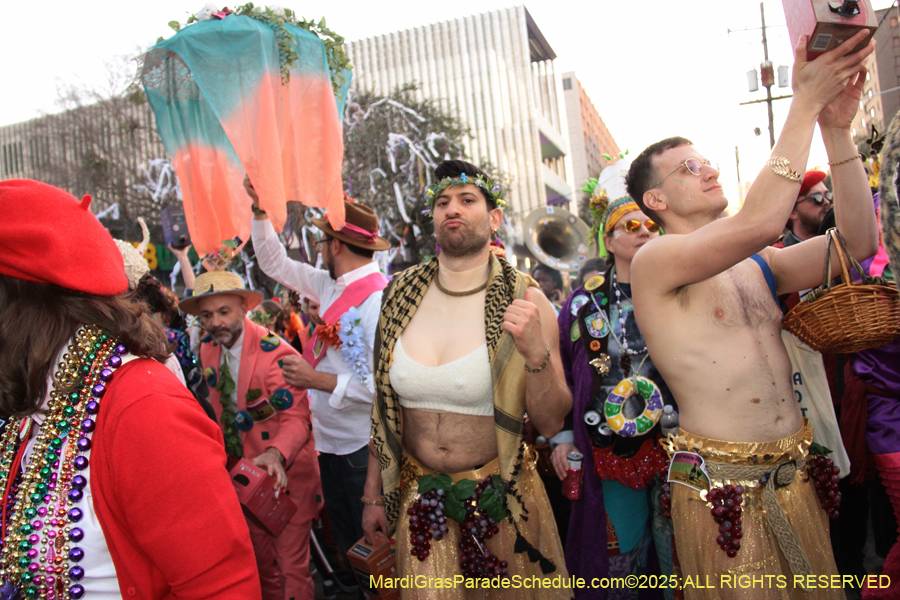 Box-of-Wine-2025-2181