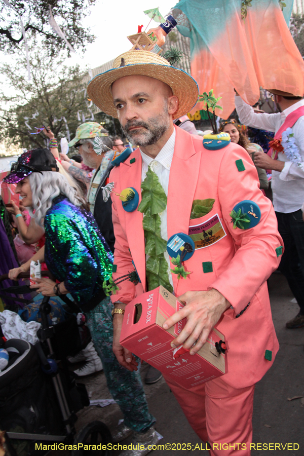 Box-of-Wine-2025-2183