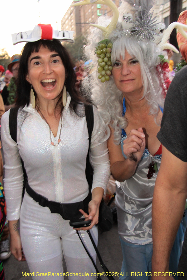 Box-of-Wine-2025-2196