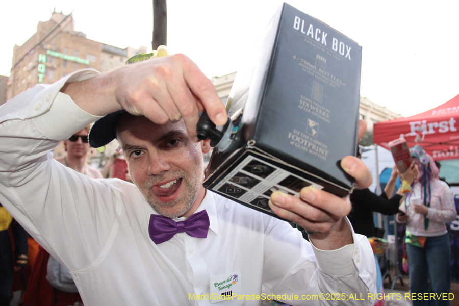 Box-of-Wine-2025-2198