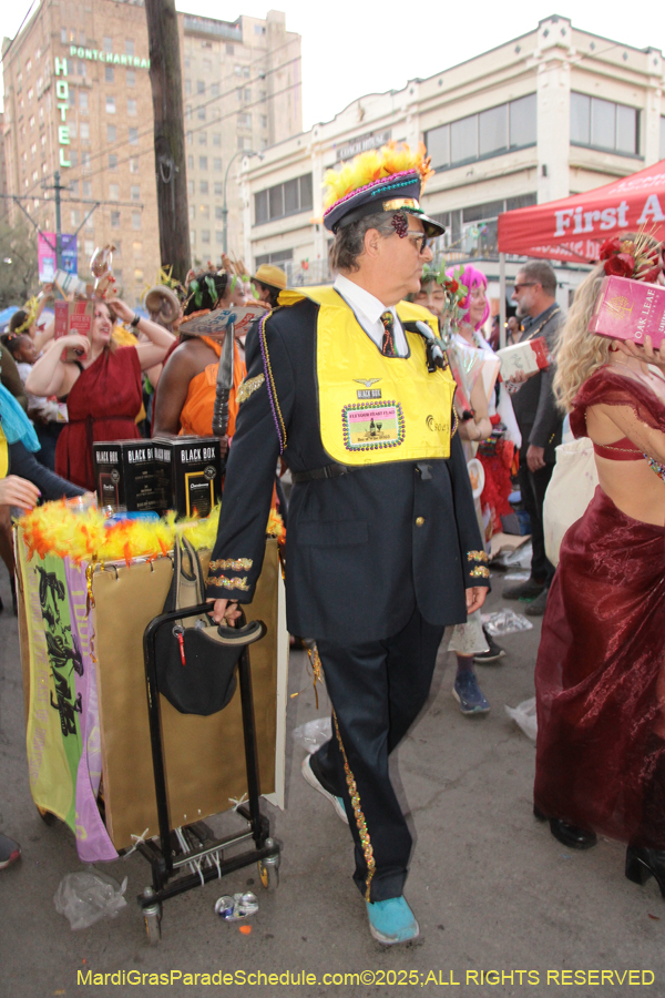 Box-of-Wine-2025-2199