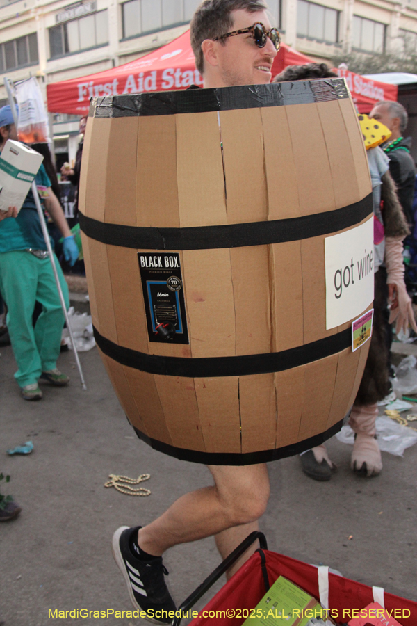 Box-of-Wine-2025-2222