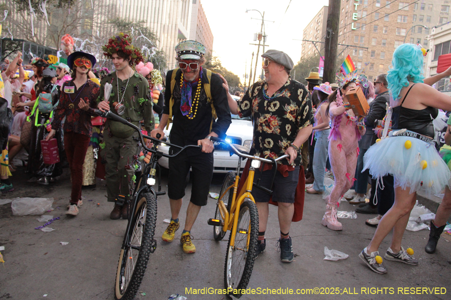 Box-of-Wine-2025-2229