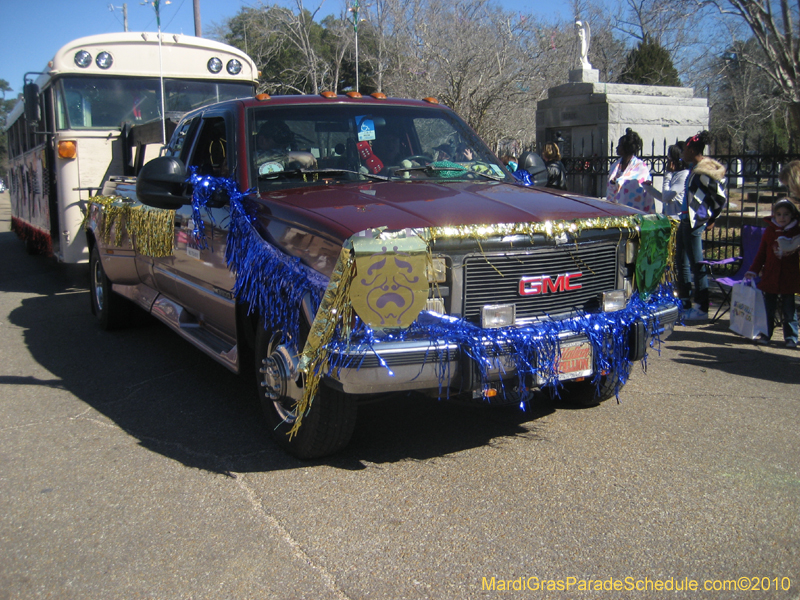 Covington-Lions-Club-Krewe-of-Covington-Mardi-Gras-Day-032
