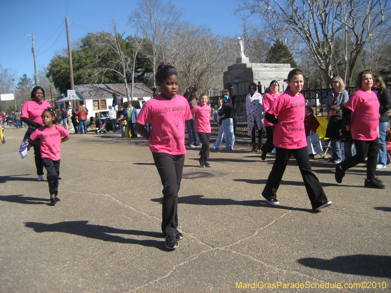 Covington-Lions-Club-Krewe-of-Covington-Mardi-Gras-Day-036
