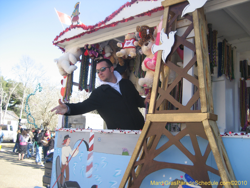 Covington-Lions-Club-Krewe-of-Covington-Mardi-Gras-Day-042