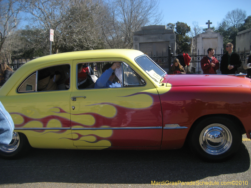 Covington-Lions-Club-Krewe-of-Covington-Mardi-Gras-Day-044