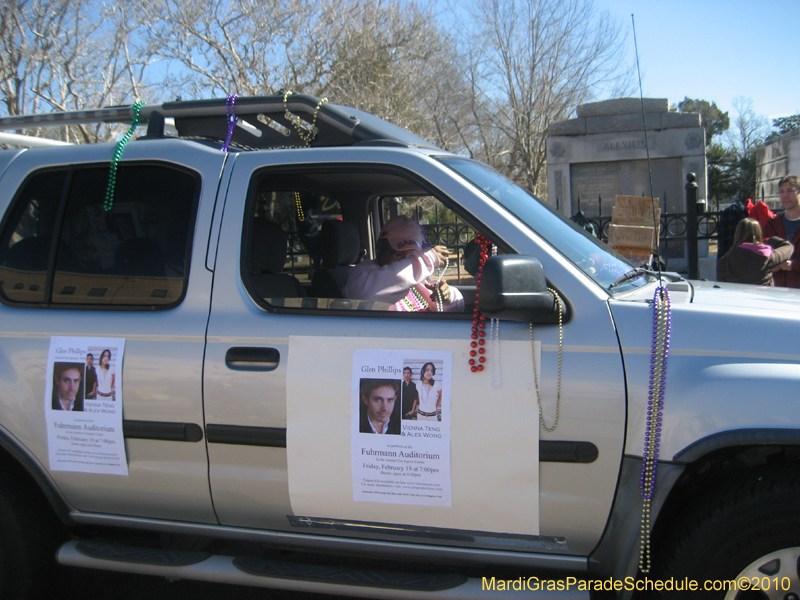 Covington-Lions-Club-Krewe-of-Covington-Mardi-Gras-Day-049