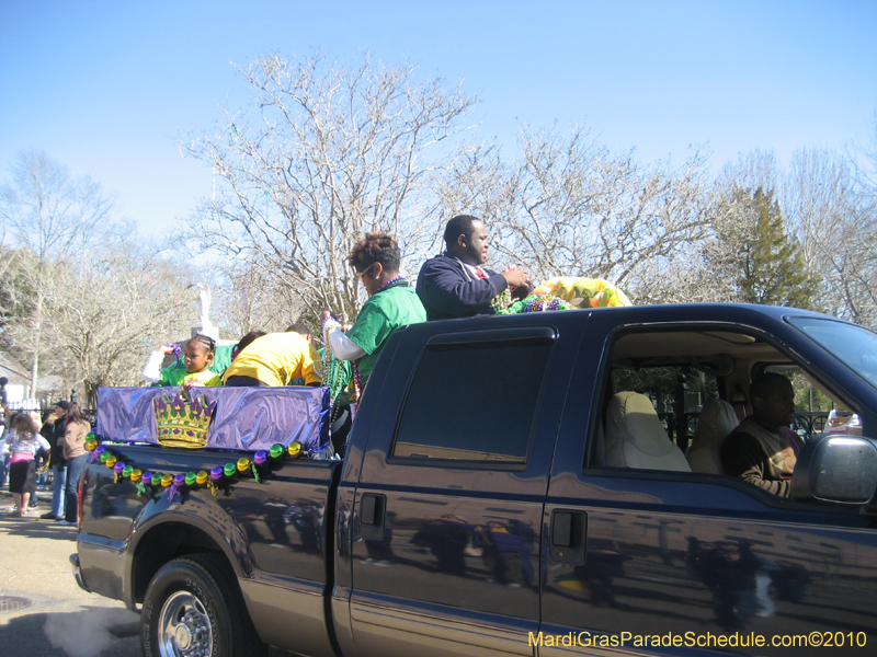 Covington-Lions-Club-Krewe-of-Covington-Mardi-Gras-Day-060