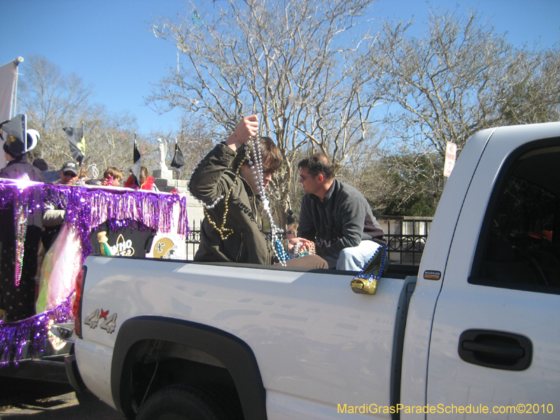Covington-Lions-Club-Krewe-of-Covington-Mardi-Gras-Day-072