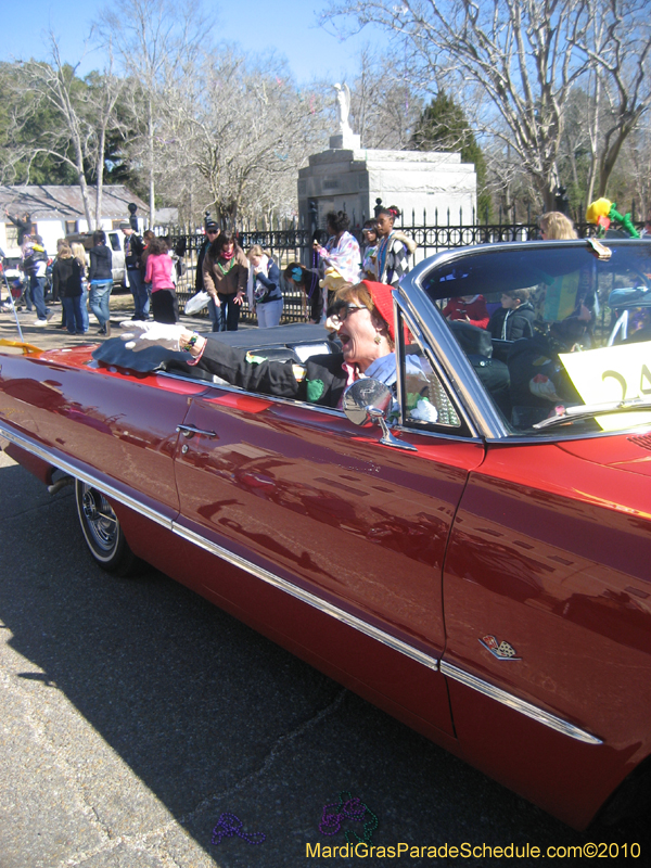Covington-Lions-Club-Krewe-of-Covington-Mardi-Gras-Day-086