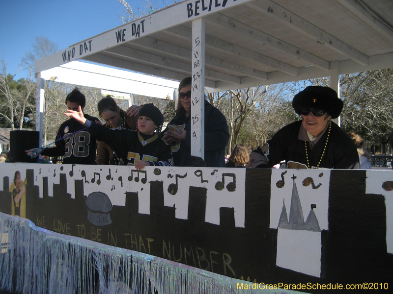 Covington-Lions-Club-Krewe-of-Covington-Mardi-Gras-Day-088