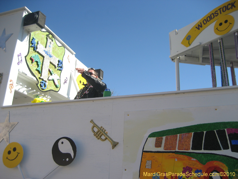 Covington-Lions-Club-Krewe-of-Covington-Mardi-Gras-Day-092