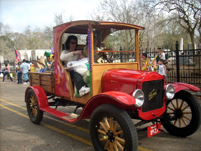 Krewe-of-Covington-2008-Mardi-Gras-Day-Parade-095