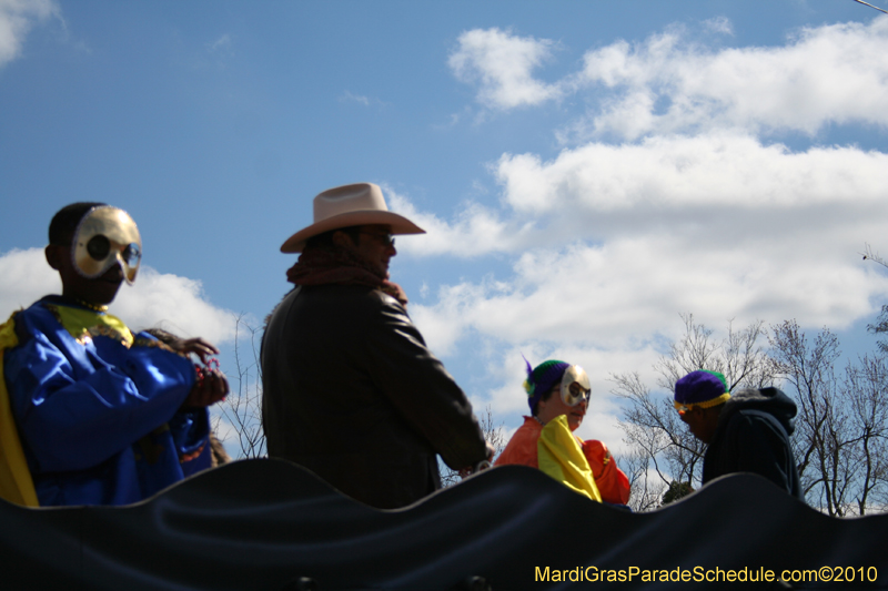 Krewe-of-Alla-2010-Westbank-Mardi-Gras-3419