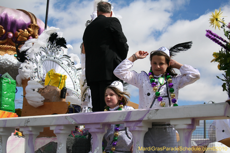 Krewe-of-Alla-2010-Westbank-Mardi-Gras-3440