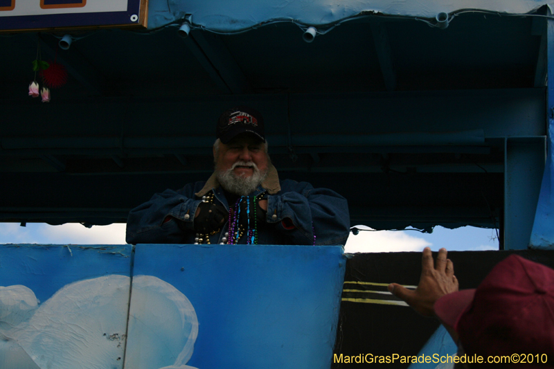 Krewe-of-Alla-2010-Westbank-Mardi-Gras-3491