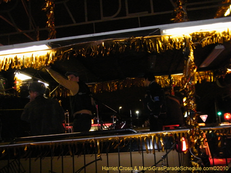 Krewe-of-Atlas-2010-Metairie-Mardi-Gras-7755