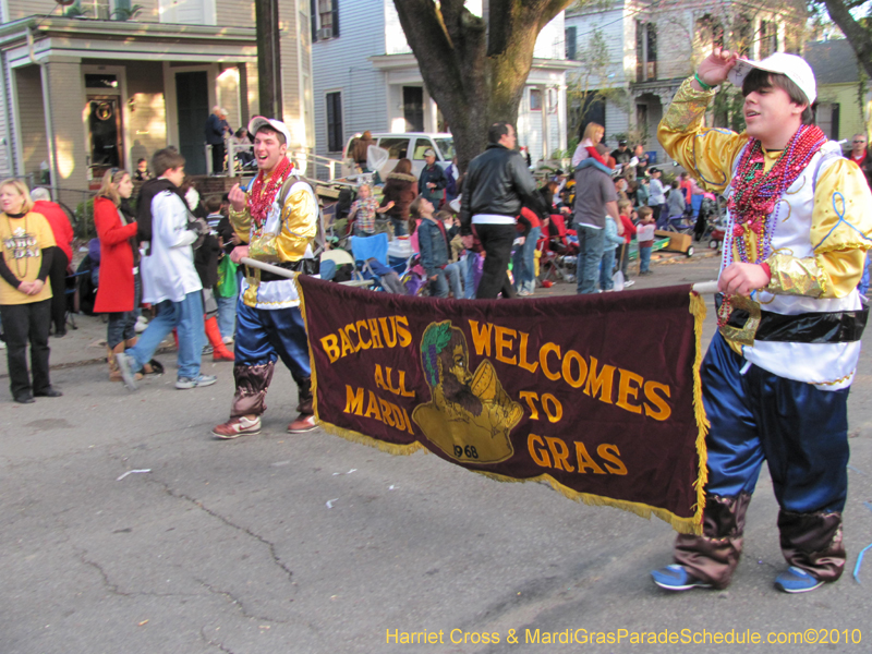 Krewe-of-Bacchus-2010-Mardi-Gras-New-Orleans-1354