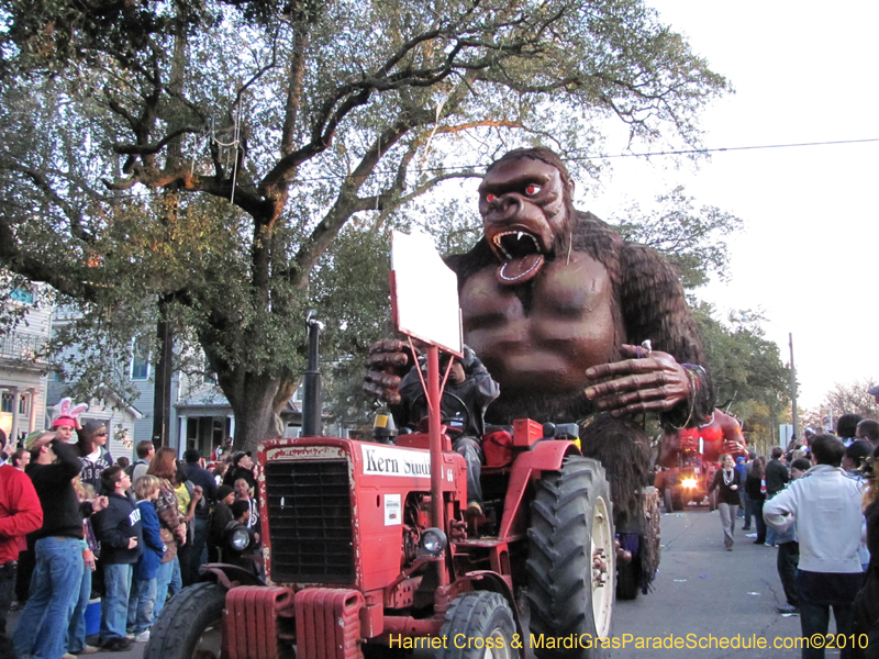 Krewe-of-Bacchus-2010-Mardi-Gras-New-Orleans-1380