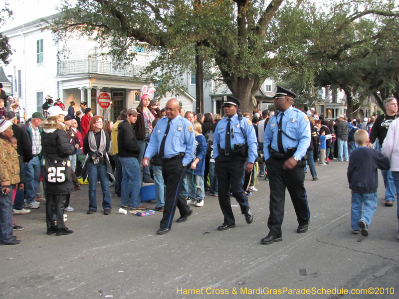 Krewe-of-Bacchus-2010-Mardi-Gras-New-Orleans-1386