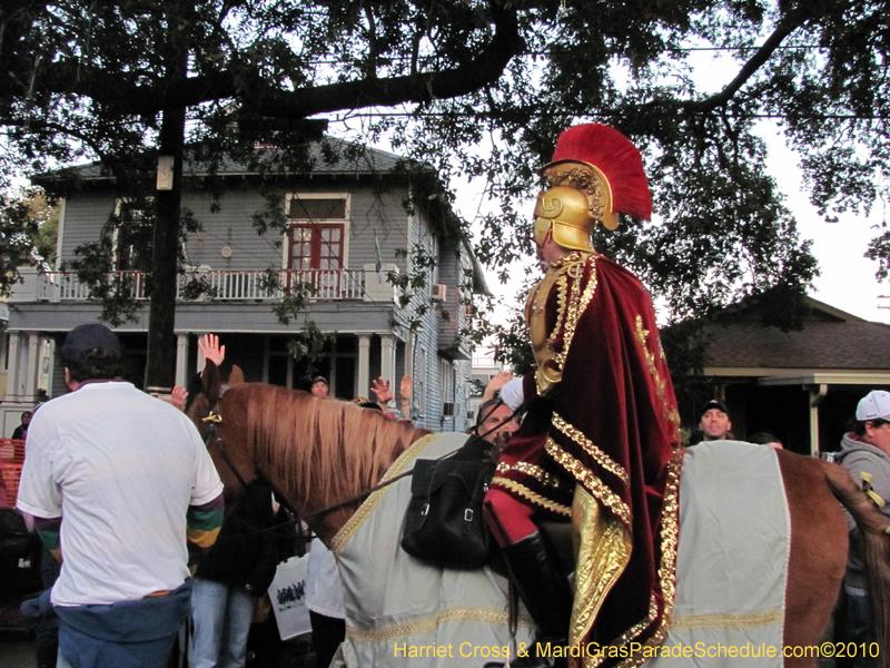Krewe-of-Bacchus-2010-Mardi-Gras-New-Orleans-1414