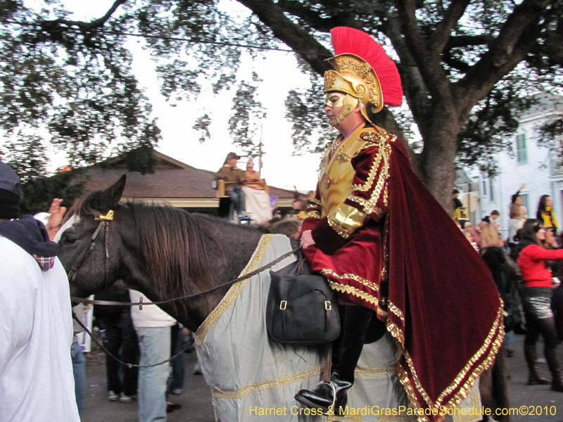 Krewe-of-Bacchus-2010-Mardi-Gras-New-Orleans-1415