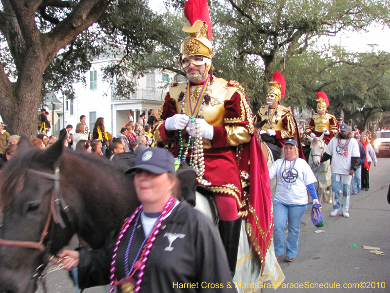 Krewe-of-Bacchus-2010-Mardi-Gras-New-Orleans-1417