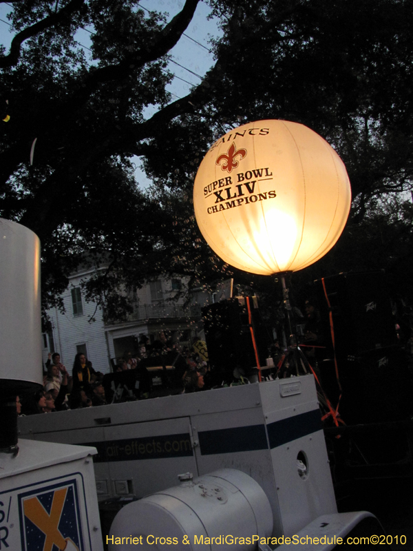 Krewe-of-Bacchus-2010-Mardi-Gras-New-Orleans-1424