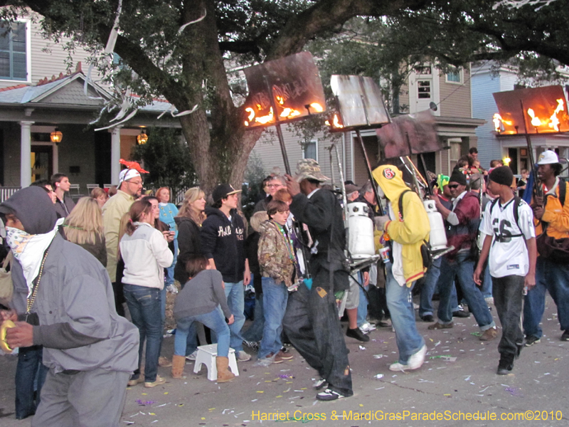 Krewe-of-Bacchus-2010-Mardi-Gras-New-Orleans-1445