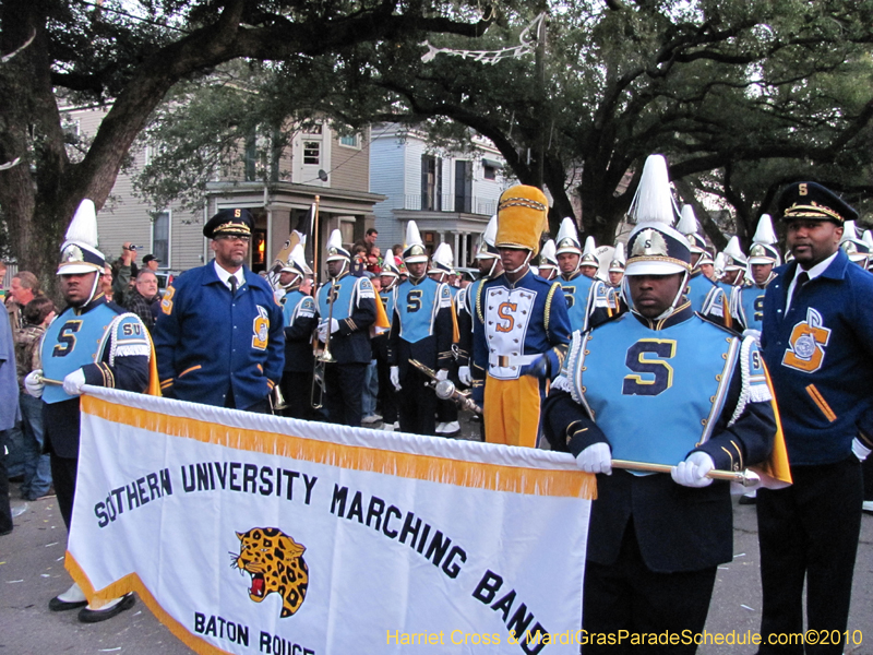Krewe-of-Bacchus-2010-Mardi-Gras-New-Orleans-1448