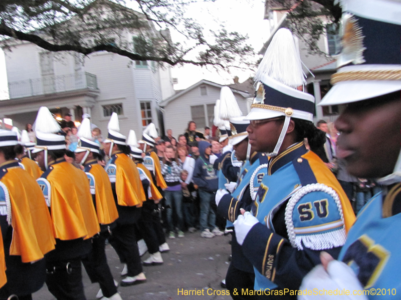 Krewe-of-Bacchus-2010-Mardi-Gras-New-Orleans-1451